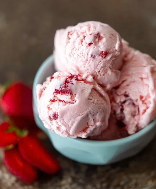 Homemade Strawberry Ice Cream